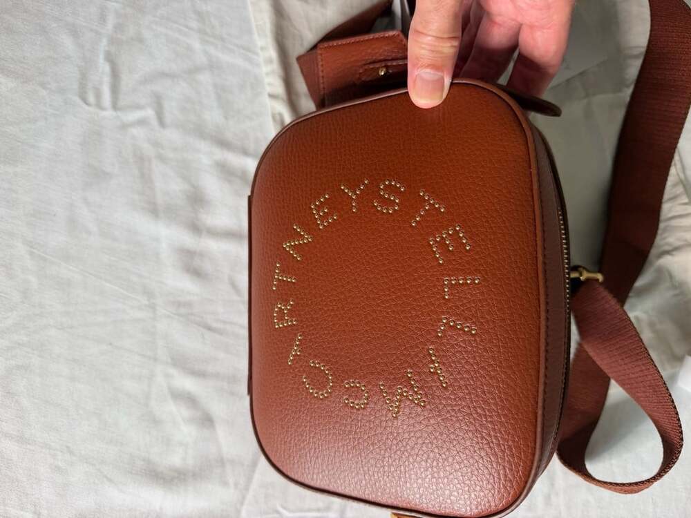 Stella McCartney $925 Logo Camera Crossbody Bag Auburn Brown